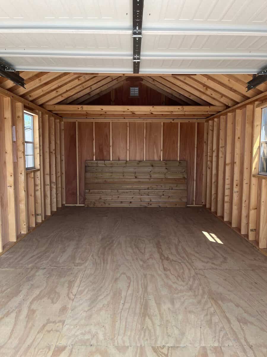 12X20 Fr Cape Garage Inside 1