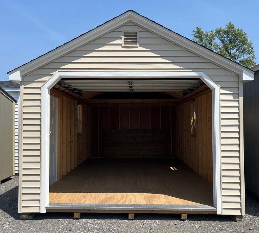 12X20 Fr Cape Garage Inside 2